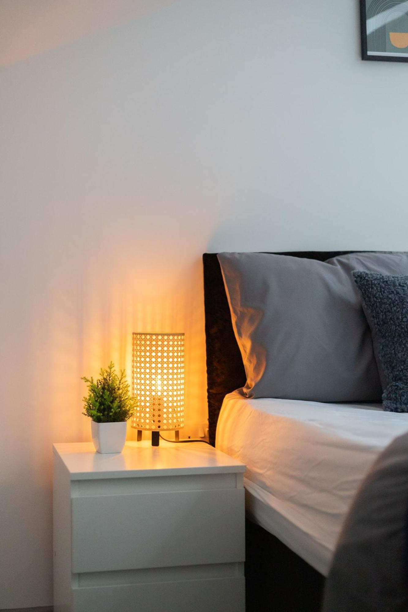 Vakantiehuis Budget 2-bed House 10mins To Leeds Centre Leeds (West Yorkshire)