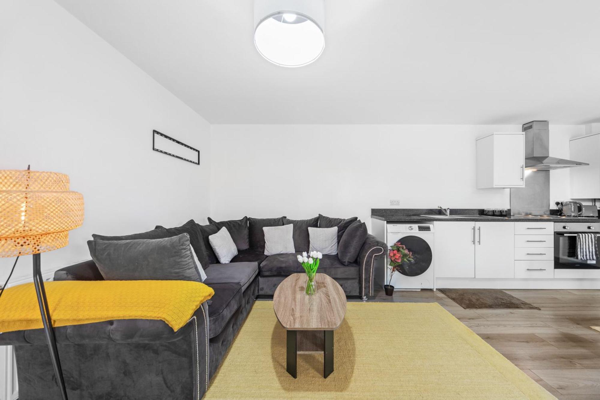 Budget 2-bed House 10mins To Leeds Centre Vakantiehuis