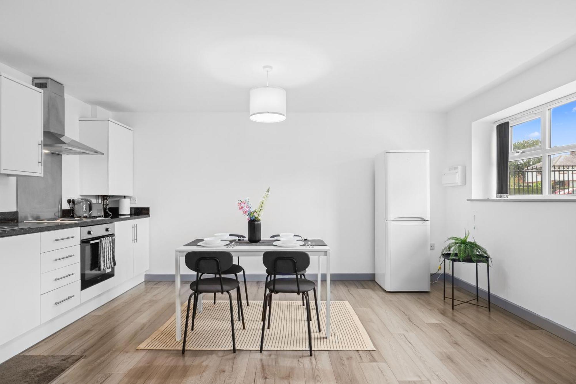 Budget 2-bed House 10mins To Leeds Centre Vakantiehuis Leeds (West Yorkshire)
